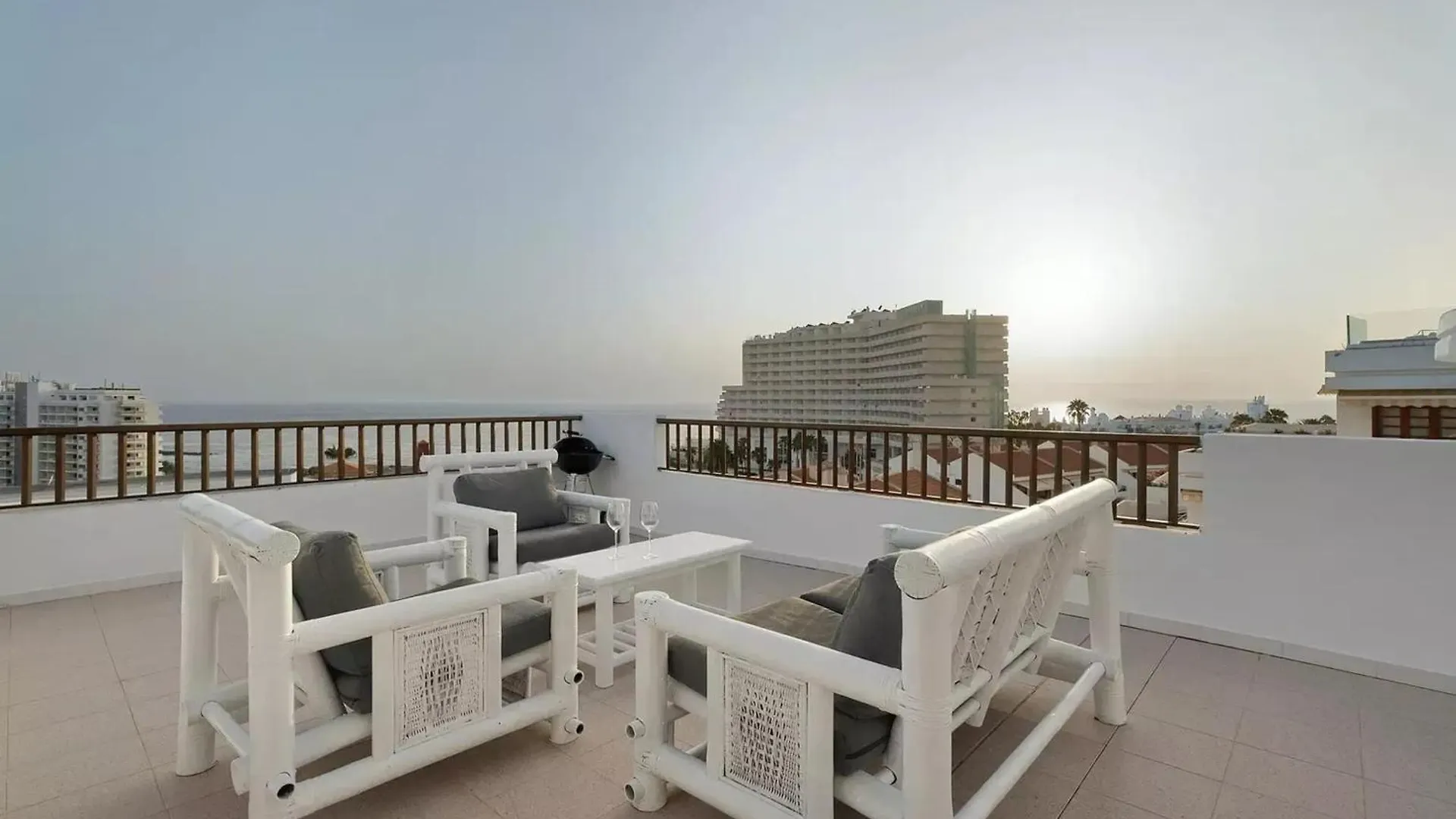 Luxury Apartment Costa Adeje Playa Feñabe 0*,